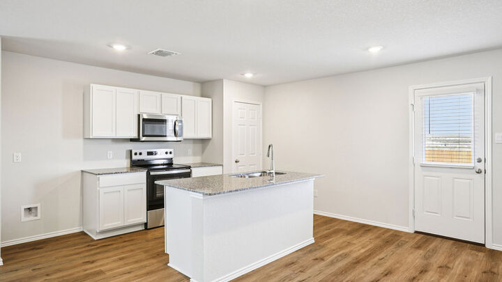 Property Photo: 160 Wyatt Way TX 76537