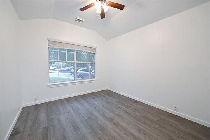 Property Photo:  910 Rocking Spur Cove  TX 78660 
