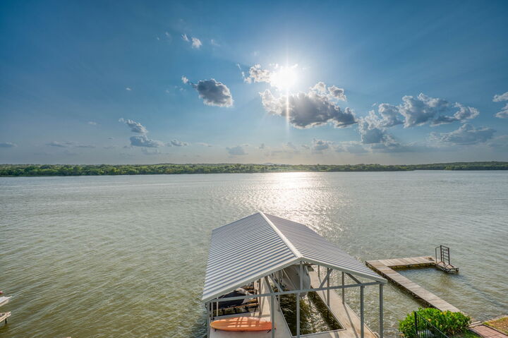 Property Photo: 718 County Road 136B TX 78639