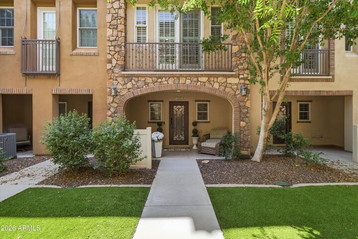 Property Photo: 4425 N 24th Place AZ 85016