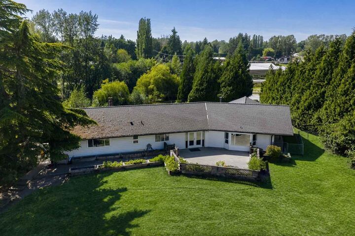 Property Photo:  24862 16 Avenue  BC V4W 2R6 