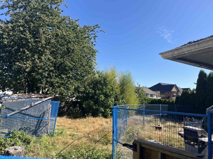 Property Photo: 12111 84 Avenue BC V3W 3G4