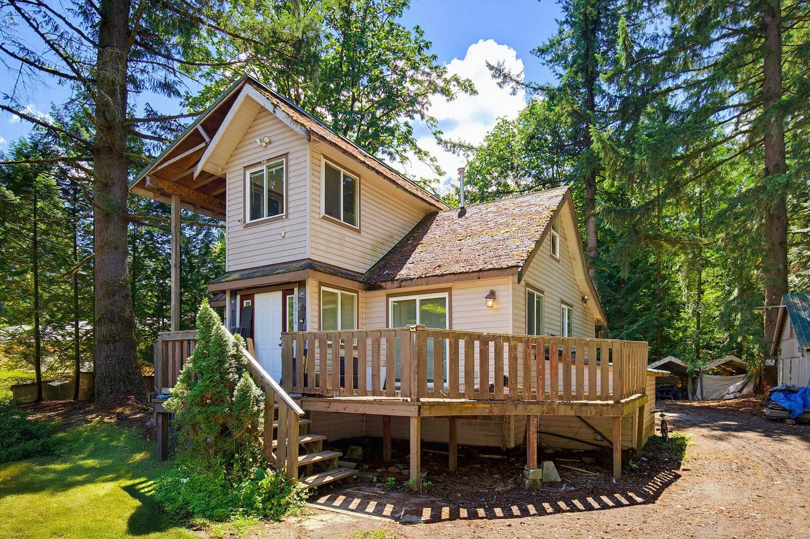 Property Photo: 26814 Dewdney Trunk Road BC V2W 1N9