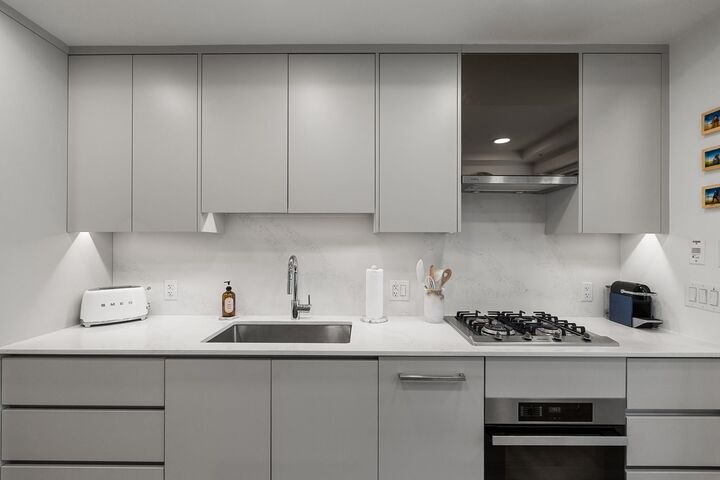 Property Photo: 2366 Birch Street 9 BC V6H 0C7