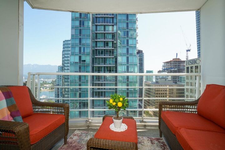 Property Photo:  1200 Alberni Street 2303  BC V6E 1A6 