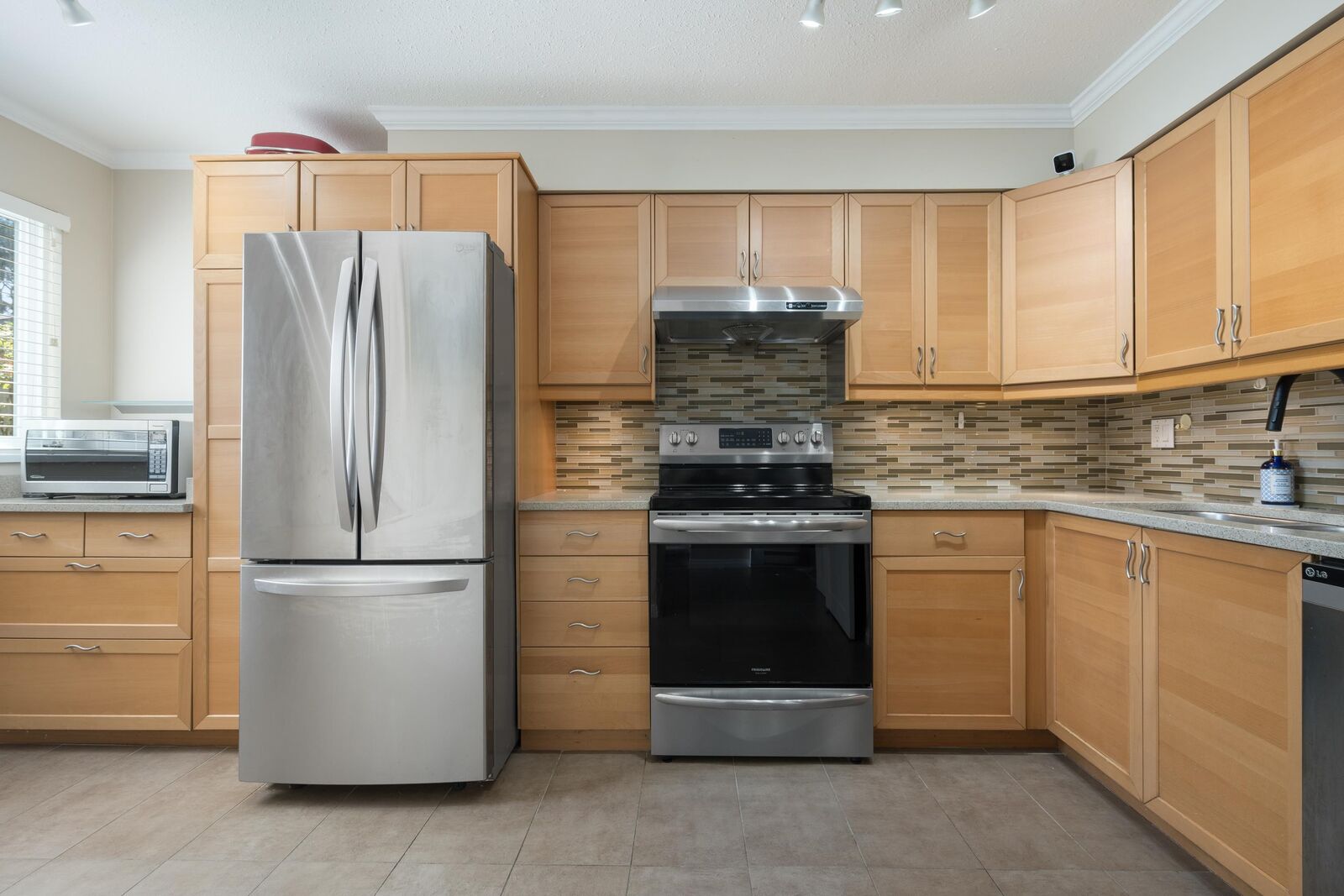 Property Photo: 6100 Tiffany Boulevard 34 BC V7C 5A8