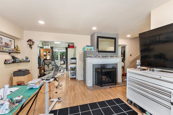 Property Photo:  2246 Austin Avenue  BC V3K 3S1 