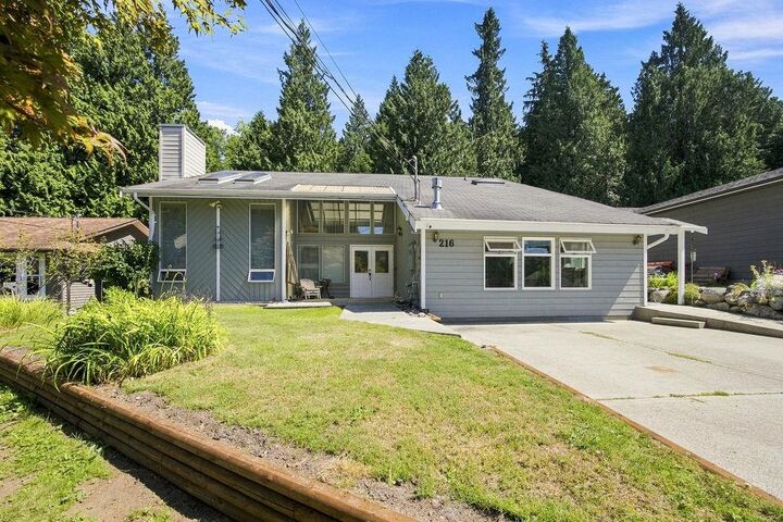 216 Grandview Heights Road — photo 1