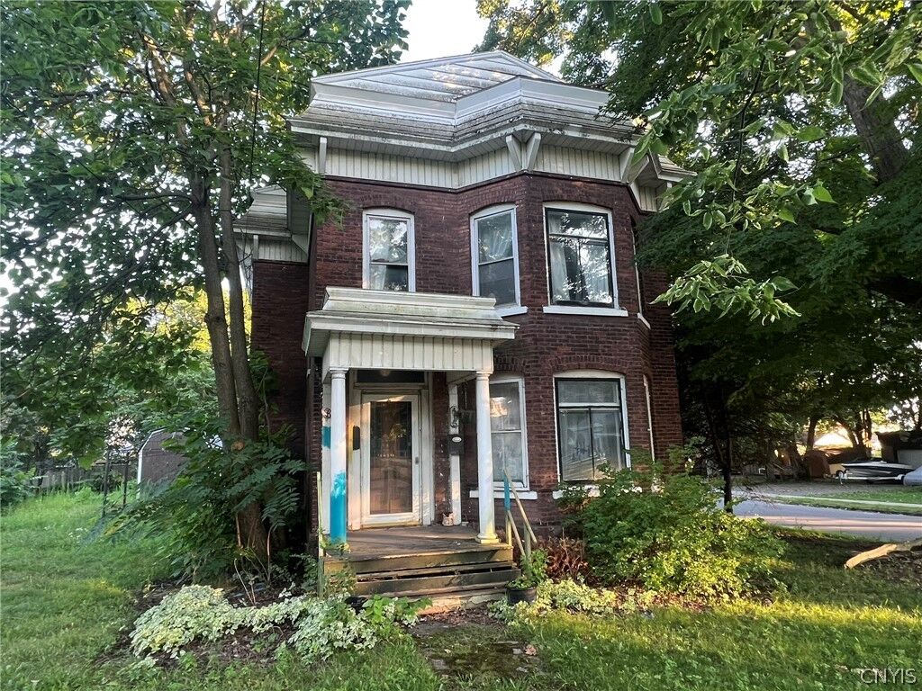 Property Photo: 415 W Broadway NY 13069