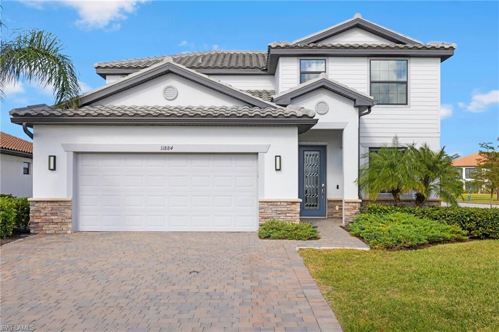 Property Photo: 11884 Arbor Trace Dr FL 33913