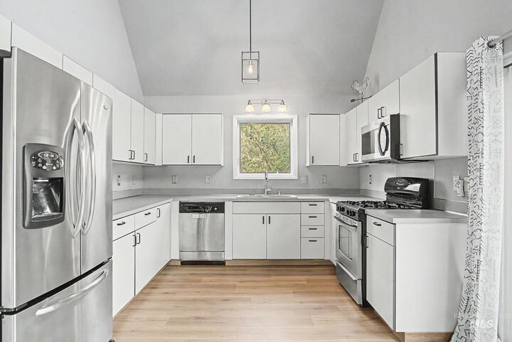 Property Photo: 510 NW State Street WA 99163