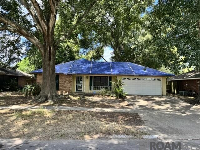 Property Photo: 2124 General Taylor Ave LA 70810