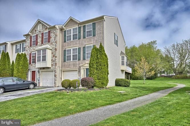 Property Photo:  509 Fox Trl Trail  PA 19365 