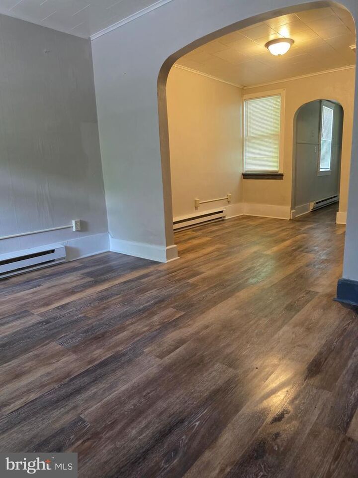 Property Photo:  208 W Railroad Street  PA 17901 