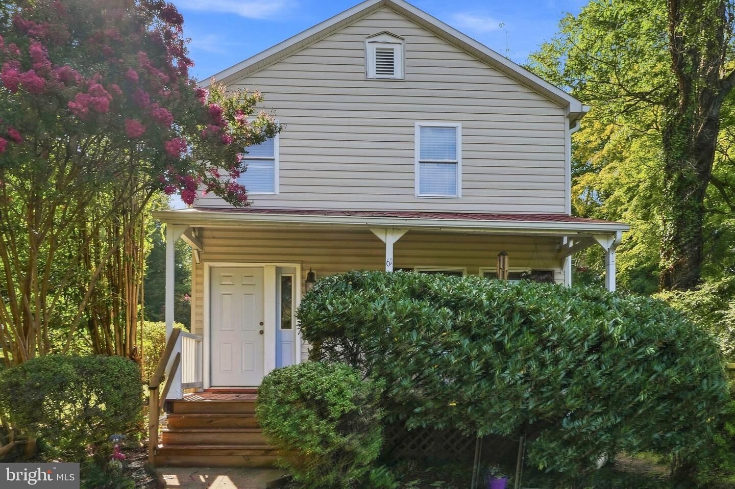 Property Photo: 61 Taylor Street VA 20186