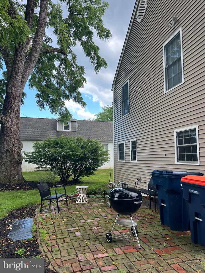 Property Photo:  39 Van Leer Avenue  PA 19063 