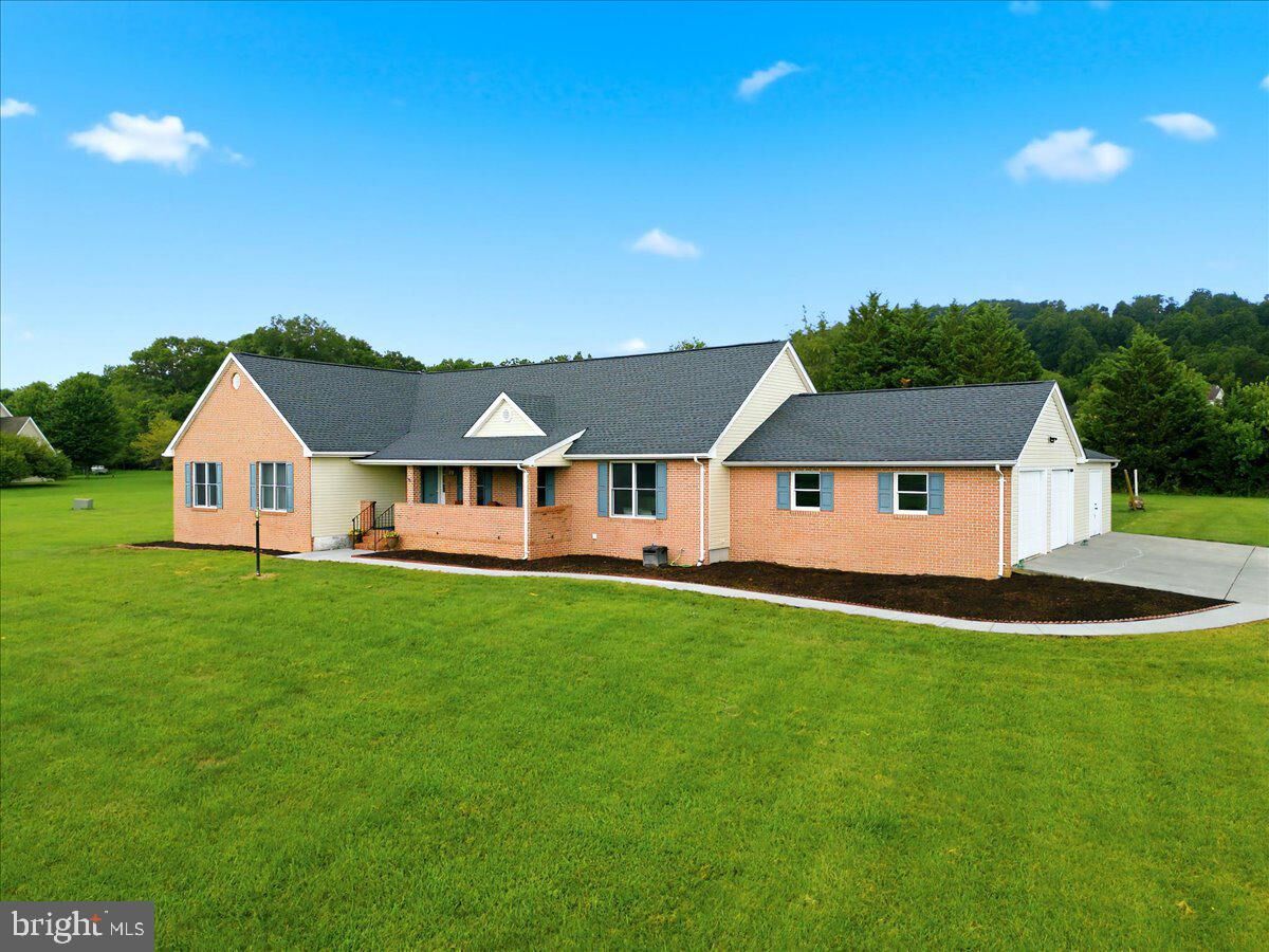 Property Photo: 217 Ashland Drive VA 22603