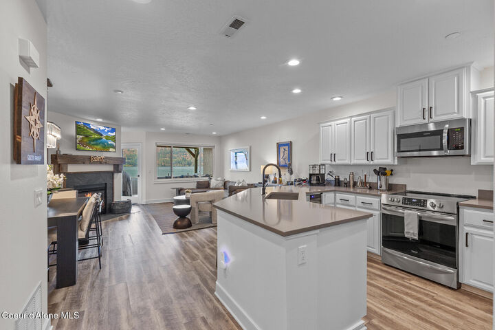 Property Photo: 4549 S Arrow Point Dr Apt 107 ID 83833