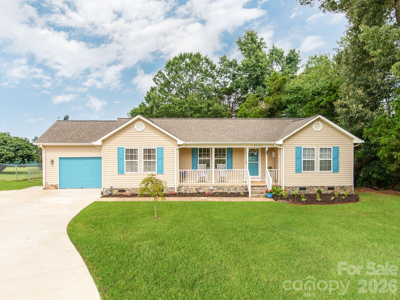 Property Photo: 3163 River Road 1 NC 28092