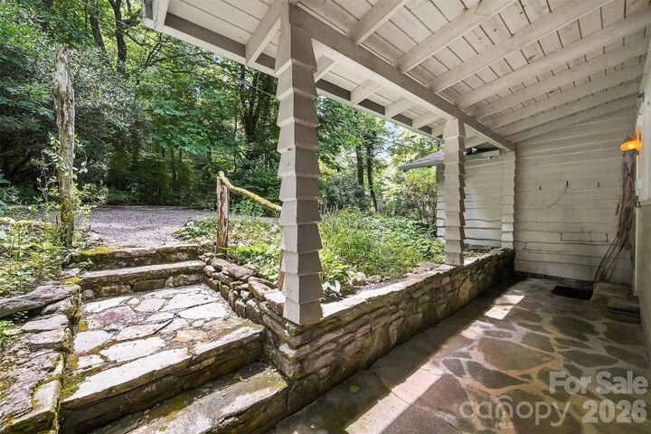 Property Photo: 6354 Gingercake Road NC 28657