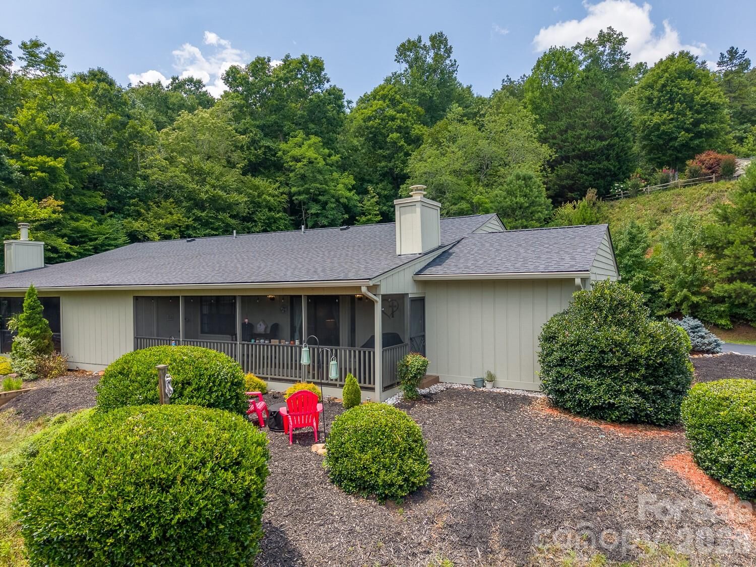 Property Photo: 16A Willow View Drive NC 28734