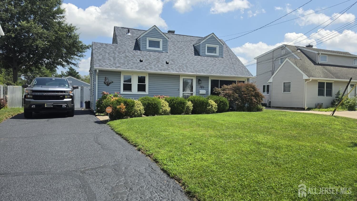 Property Photo:  50 Patton Drive  NJ 08872 