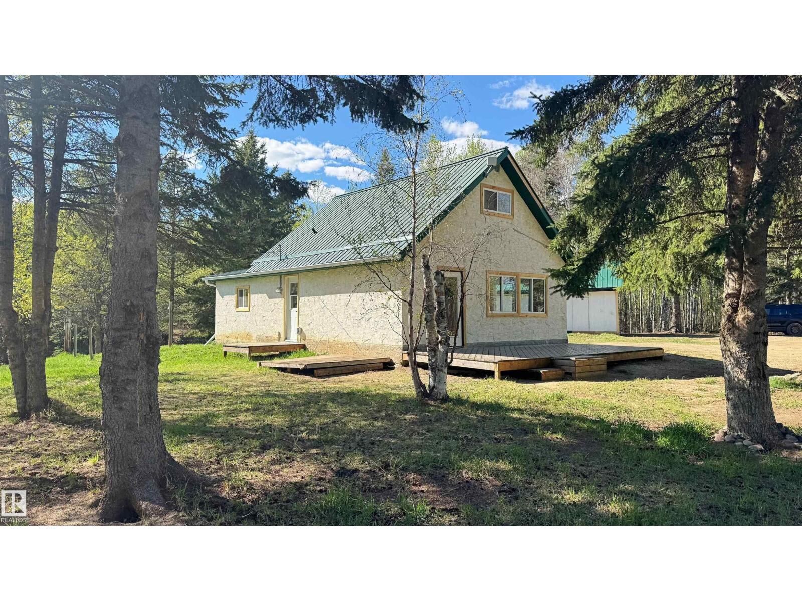 Property Photo: 620076B Hwy 661 AB T0G 1A0