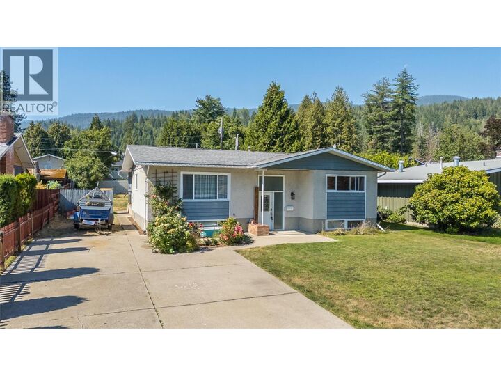 Property Photo: 1684 Ridgewood Drive BC V1N 2L7