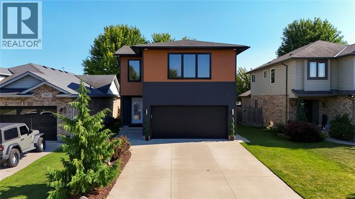 209 Meadowlark Lane — photo 1