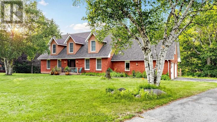 Property Photo:  243 Ridge Road  ON L4G 0M3 