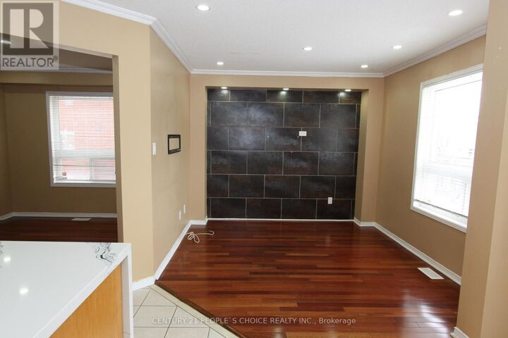 Property Photo:  14 Thornbush Boulevard  ON L7A 0K5 