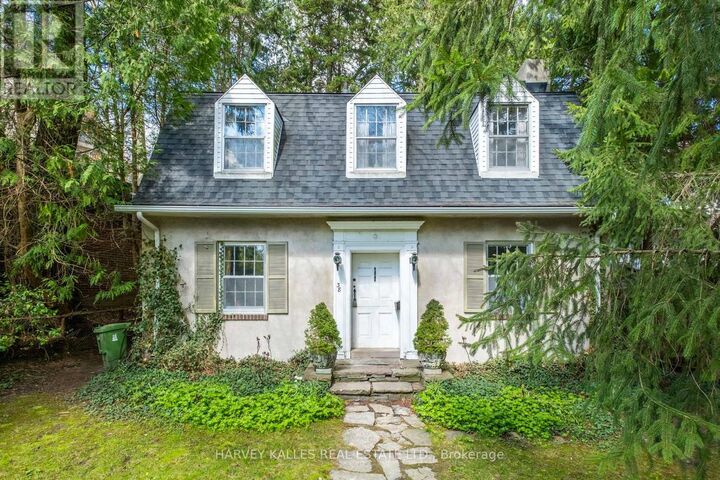 Property Photo: 38 Donwoods Drive ON M4N 2G2