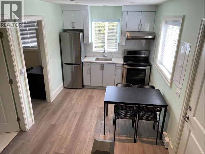 Property Photo:  56 East 51st Avenue  BC V5X 1B9 