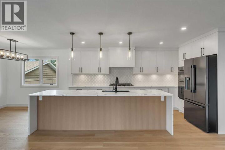 Property Photo:  816 Lake Ontario Drive Southeast  AB T2J 3J9 