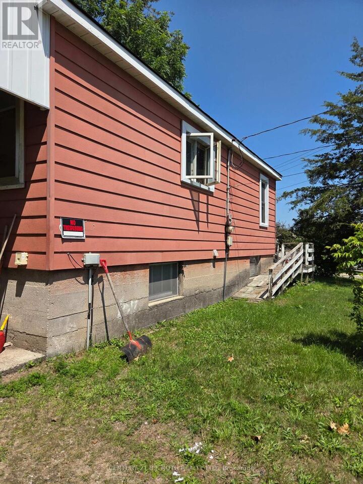 Property Photo: 79 Frederick Street ON L3V 5W6