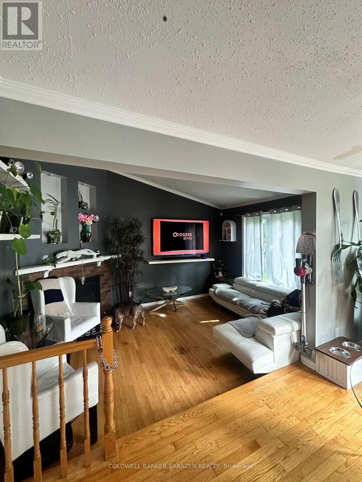 Property Photo:  55 Bramblegrove Crescent  ON K1T 3G2 