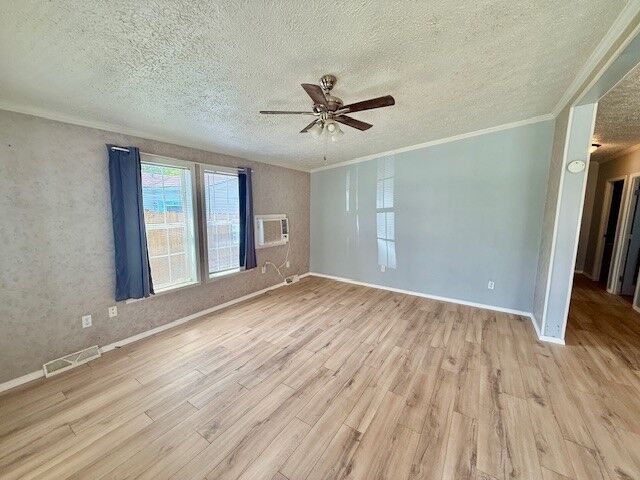 Property Photo:  1814 Summit Street  OH 45503 