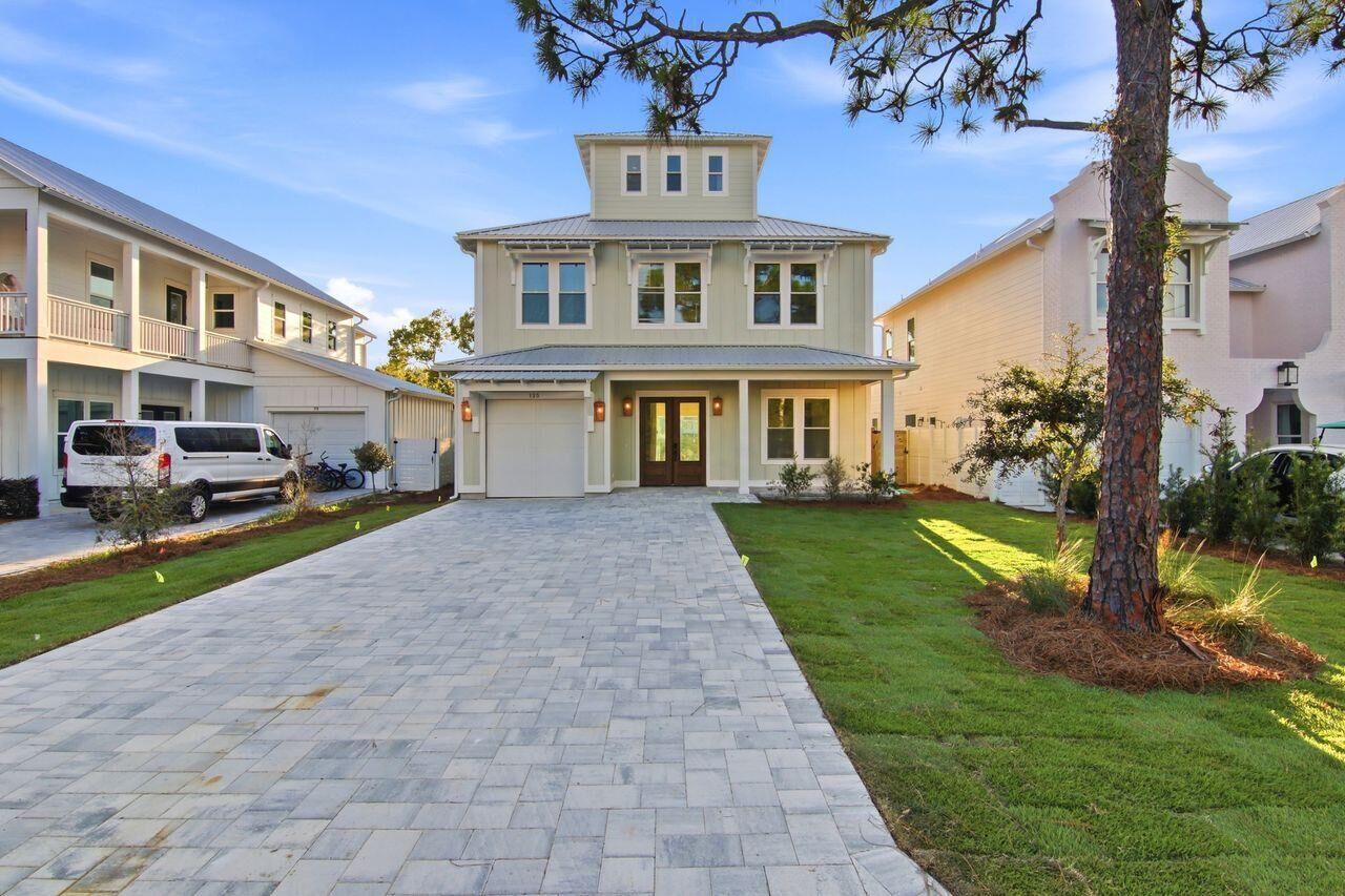Property Photo:  125 Elm Street  FL 32459 