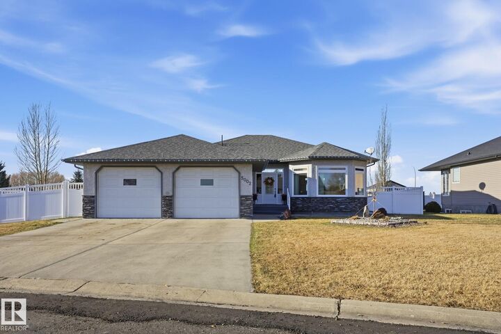 Property Photo: 5002 58 Street AB T0B 1A0