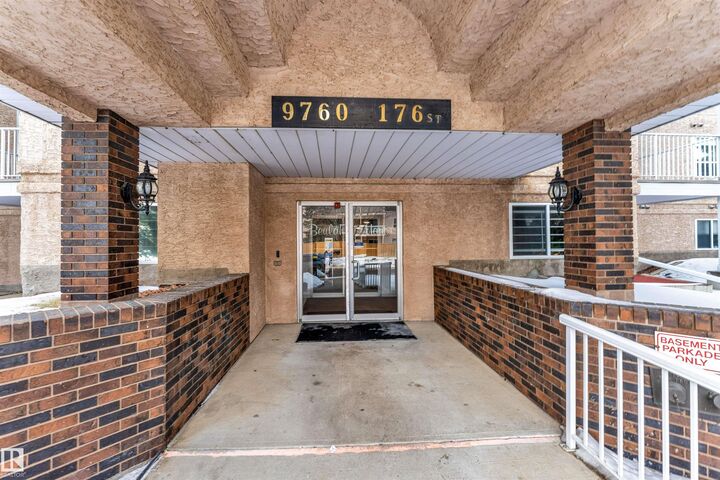 Property Photo: 9760 176 St NW 107 AB T5T 5Z5