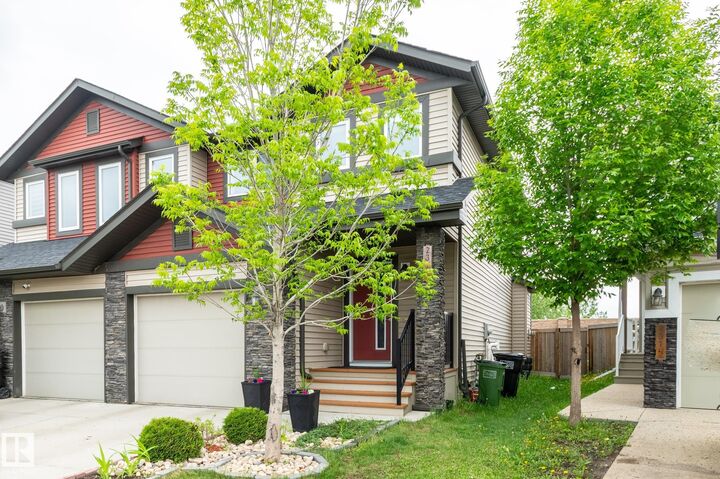 Property Photo: 2312 Casey Cres SW AB T6W 3M9
