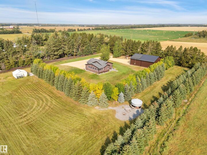 Property Photo:  250023 Twp Road 480  AB T0C 1Z0 
