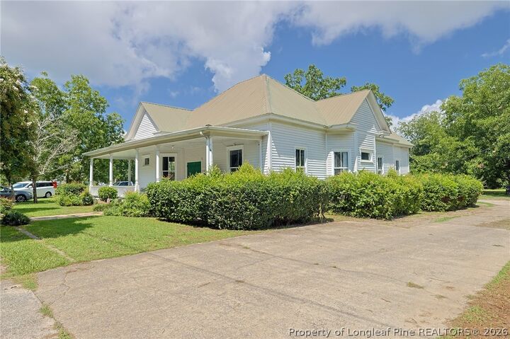 Property Photo: 307 McCaskill Avenue NC 28364