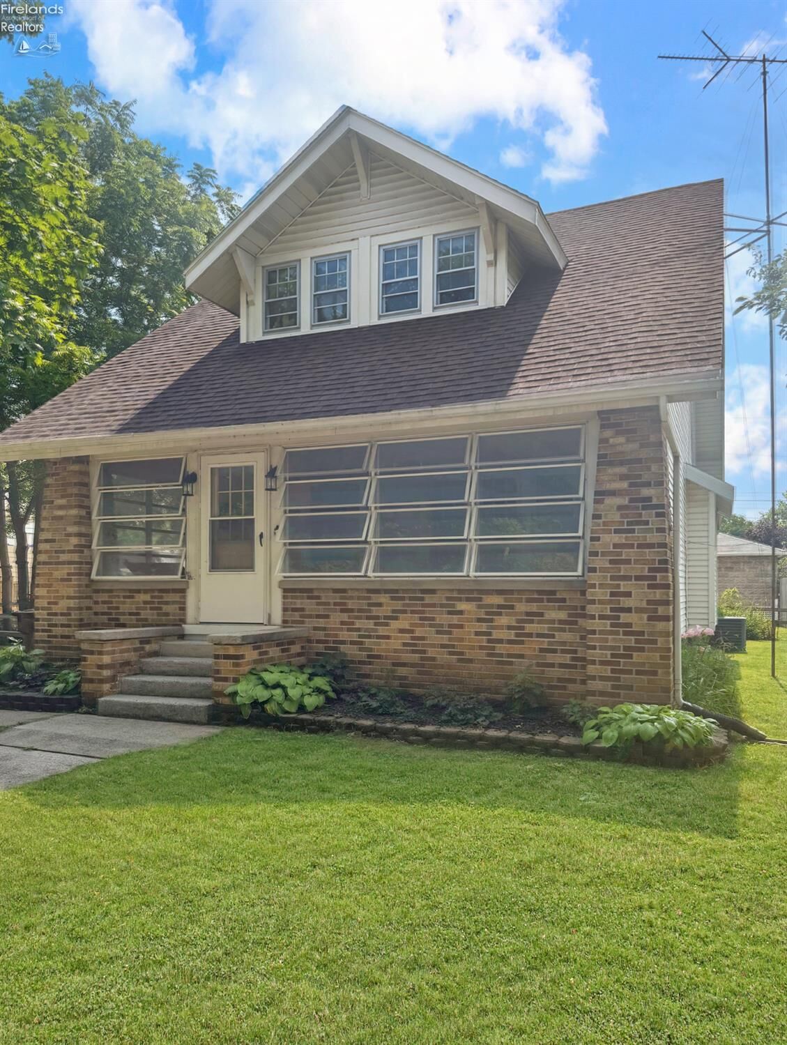 Property Photo: 310 Rice OH 43416