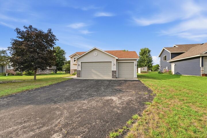Property Photo: 17056 Trillium Lane MN 55309