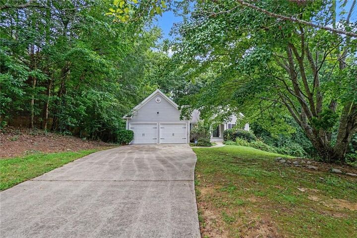 Property Photo:  245 London Lane  GA 30141 