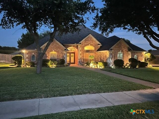 Property Photo: 210 Ranchgate Trail TX 76657