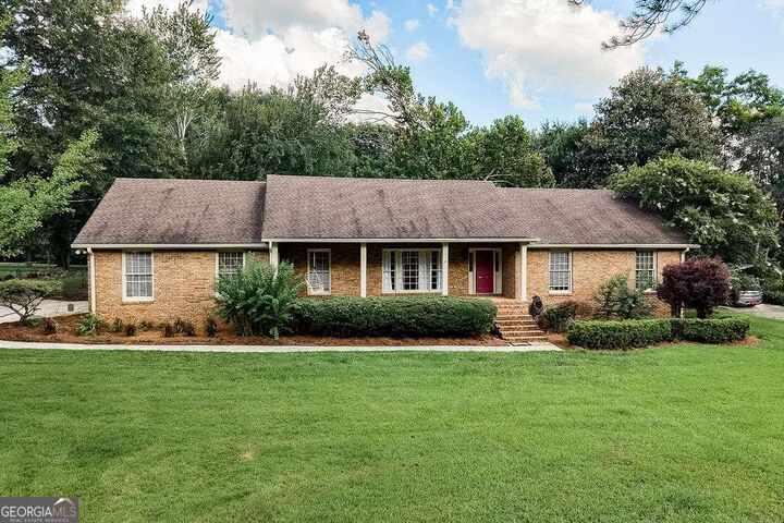 Property Photo: 1035 Whit Davis Road GA 30605