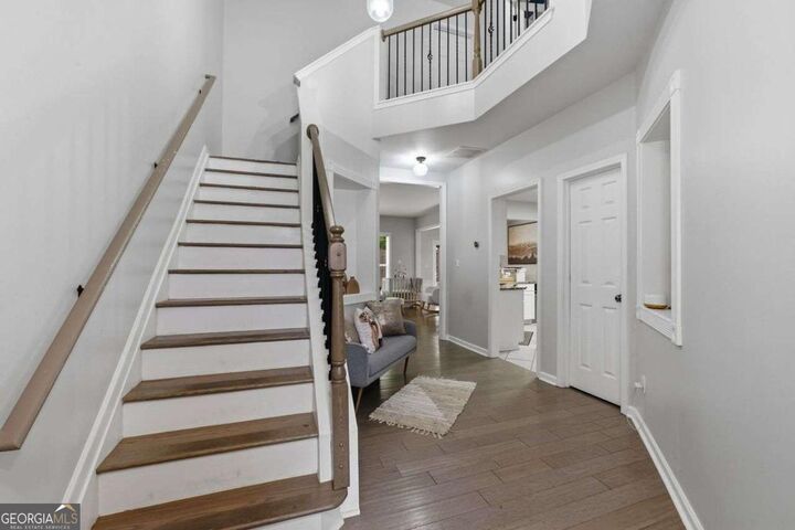 Property Photo: 4922 Berkeley Oak Circle GA 30092