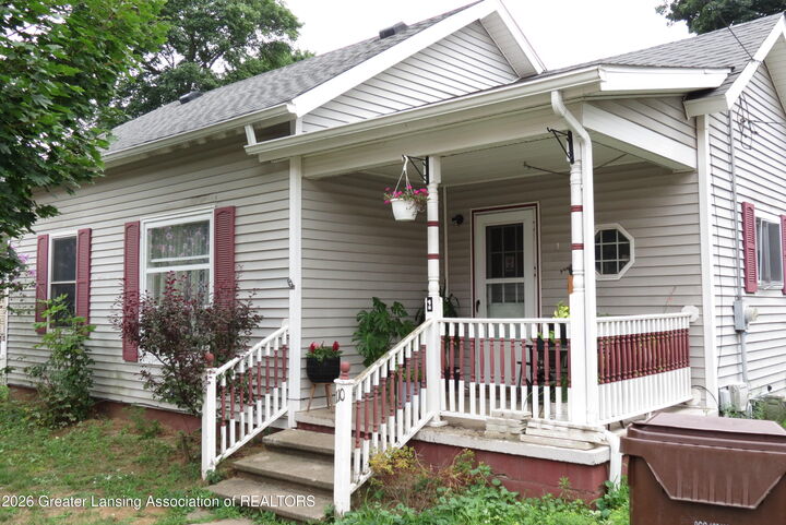 Property Photo:  110 E Clinton Street  MI 48866 
